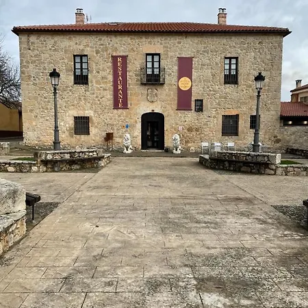 Palacio De Alcubilla Apartamento *